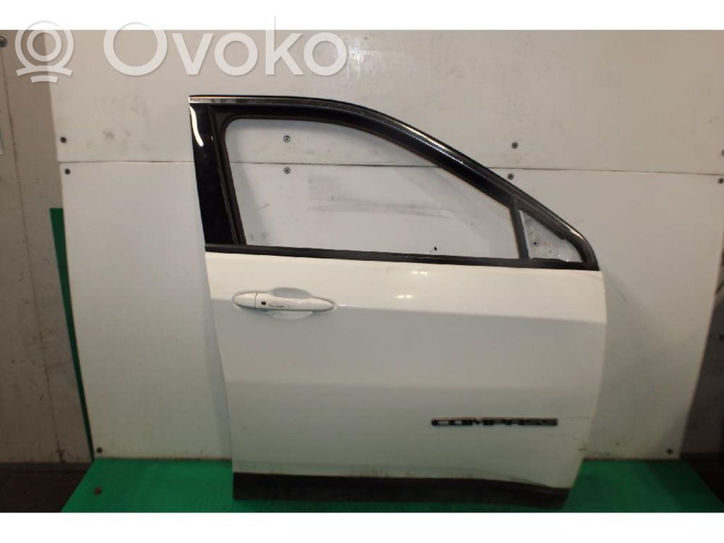 Tür vorne   K68242542AA
