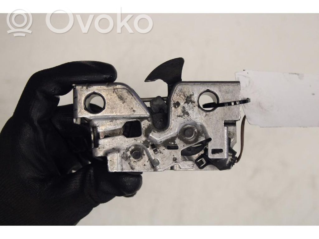 Tie down hook / loop