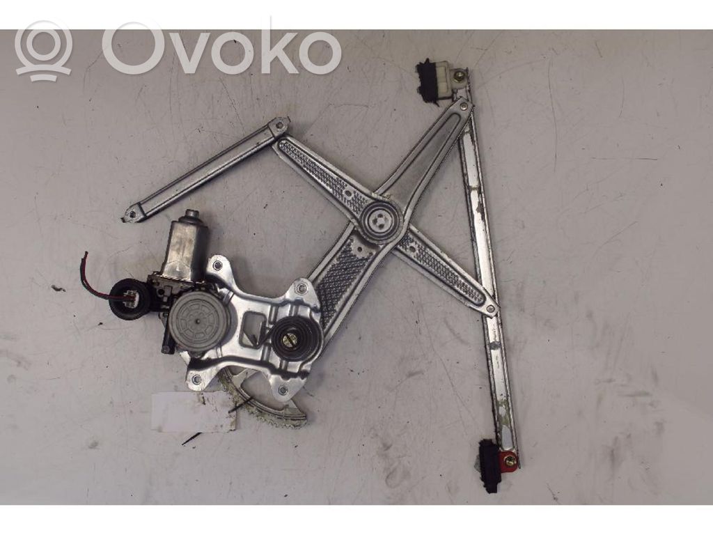 Toyota Yaris Macara ușă față cu motor