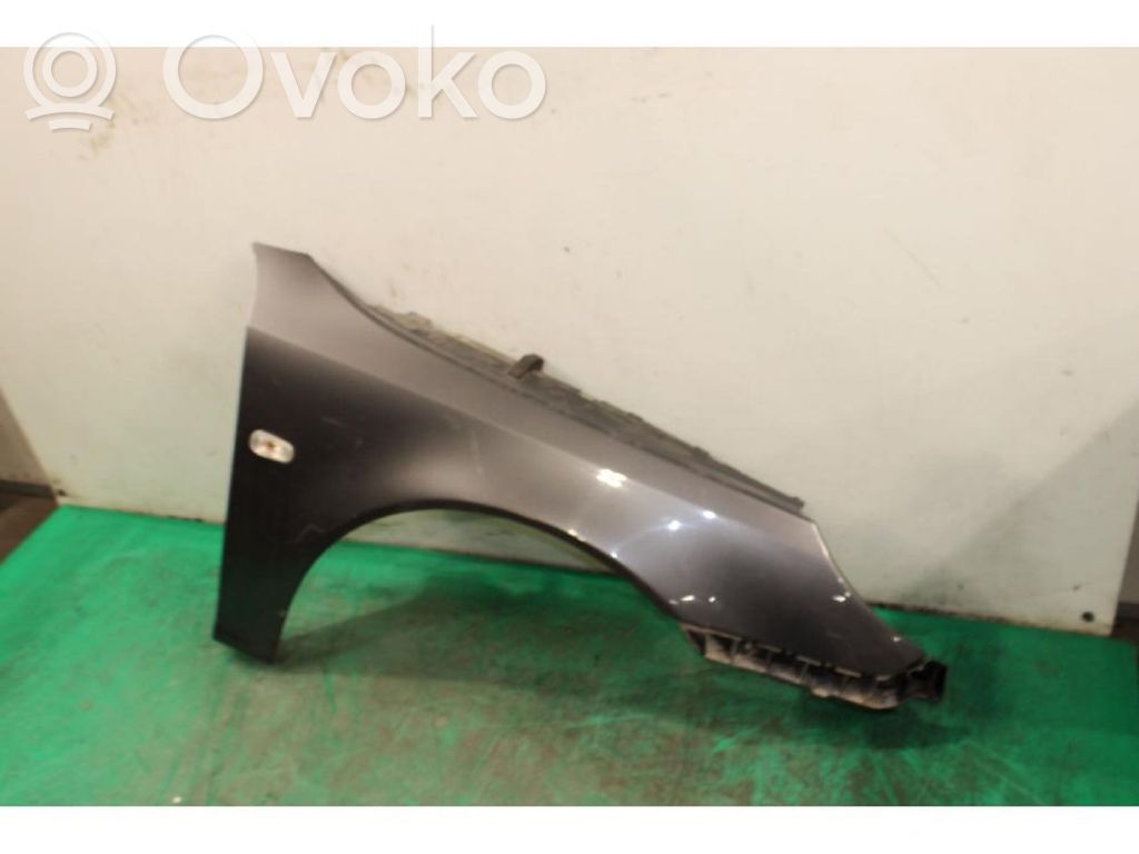 Saab 9-3 Ver2 Błotnik przedni 