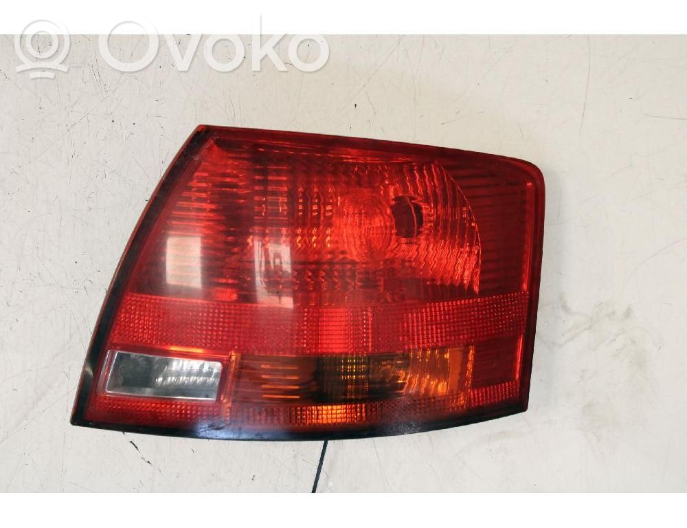 Lampa tylna   8E9945096C