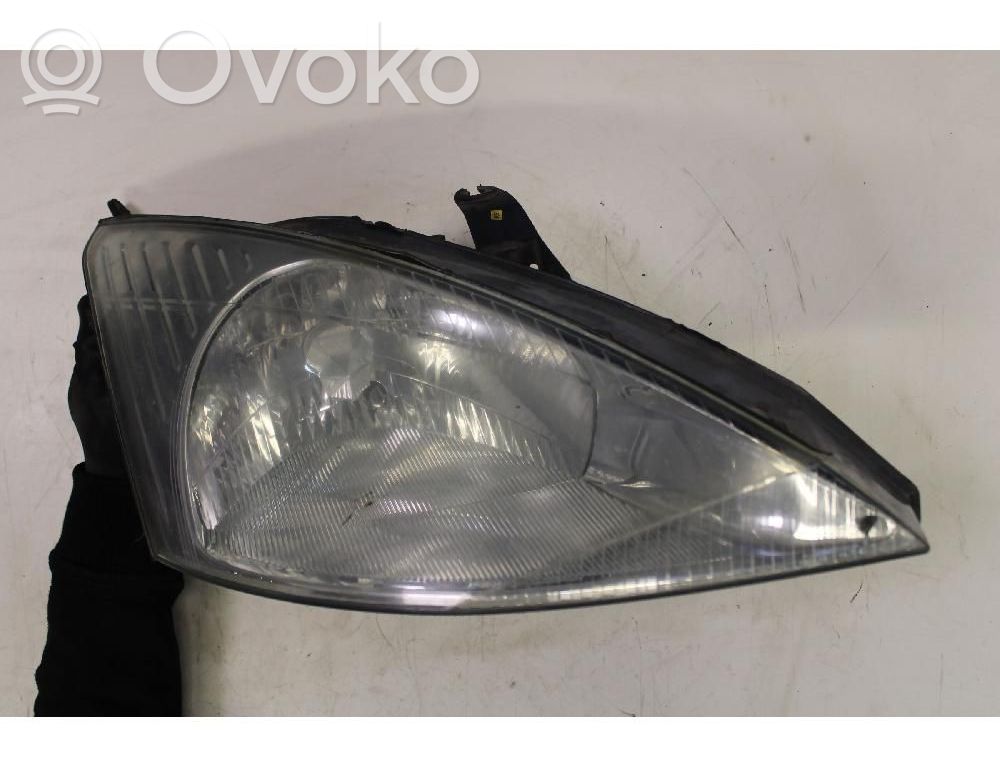 Ford Focus Headlight/headlamp 