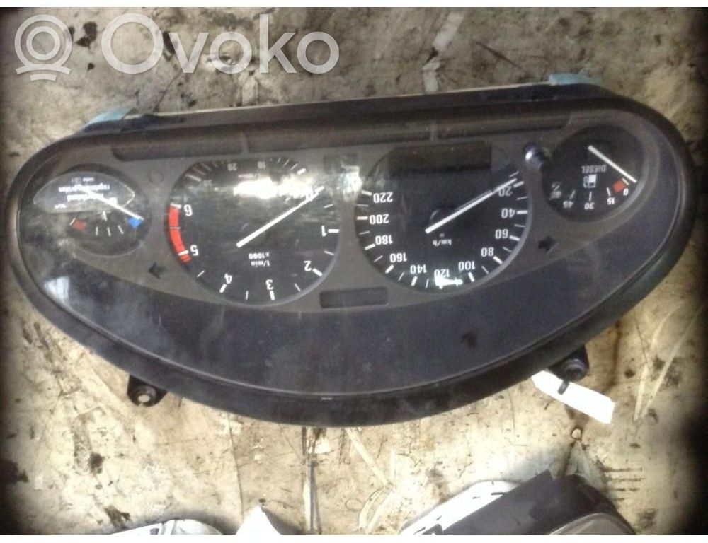 BMW 3 E36 Nopeusmittari (mittaristo) 