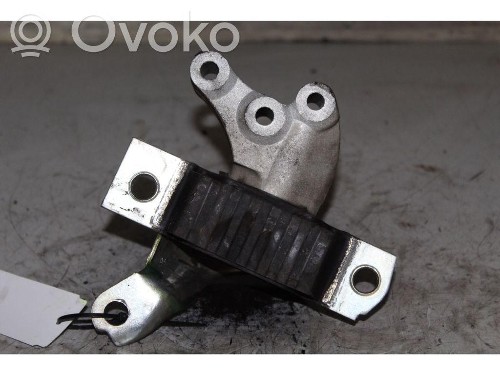 Soporte de montaje del motor
