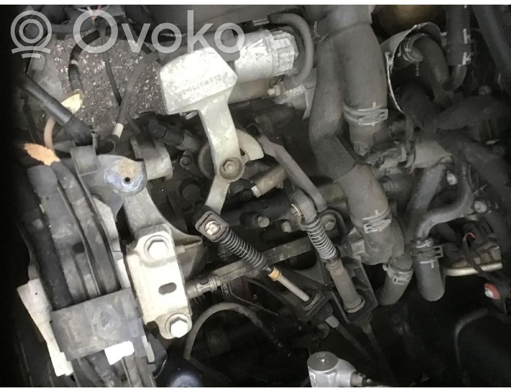 Manualna 5-biegowa skrzynia biegów   02S301211J