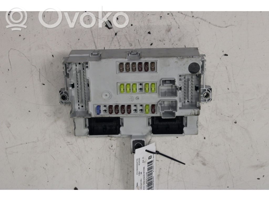 Fiat 500L Módulo de fusible 