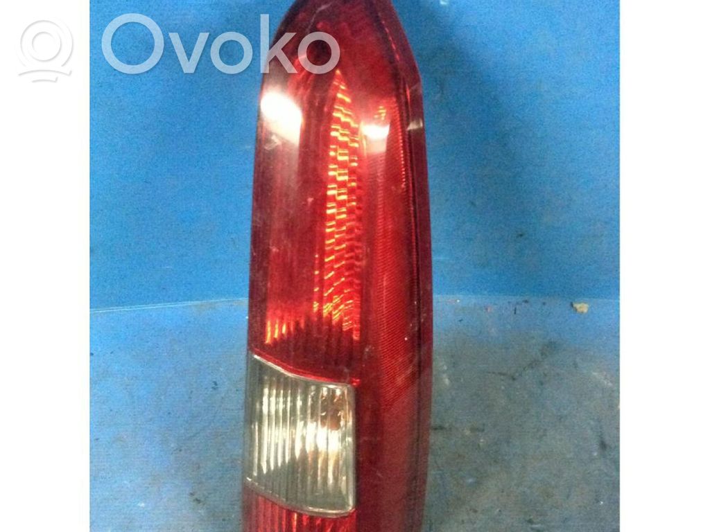 Luci posteriori   9483689