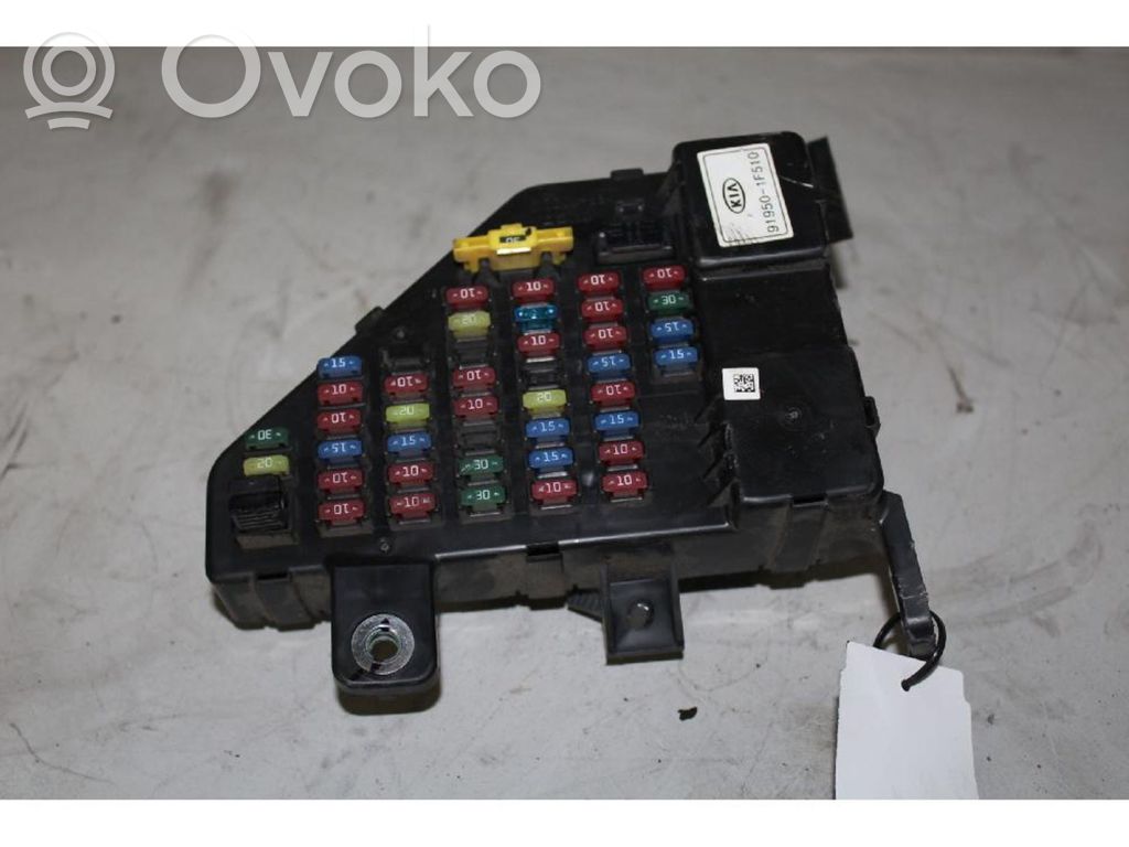 Ramka / Moduł bezpieczników   F51K081D5787