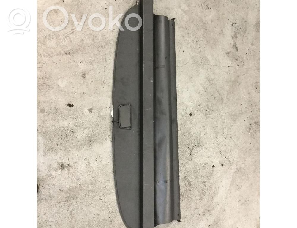 Volvo V50 Hattuhylly 