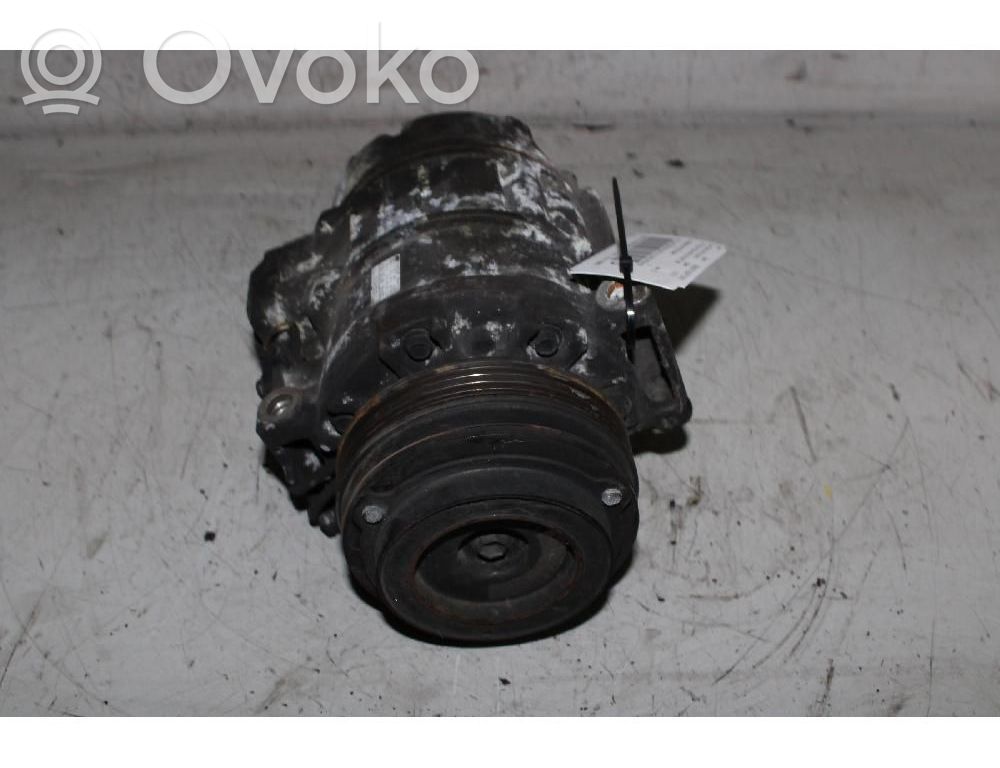 Ilmastointilaitteen kompressorin pumppu (A/C)   4472208026