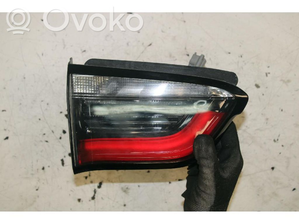 Jeep Compass Lampă spate în capacul portbagajului 