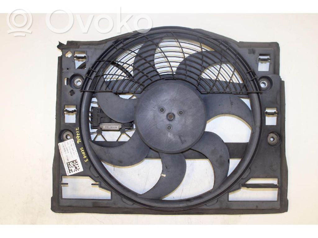 BMW 3 E46 Elektrisks radiatoru ventilators 