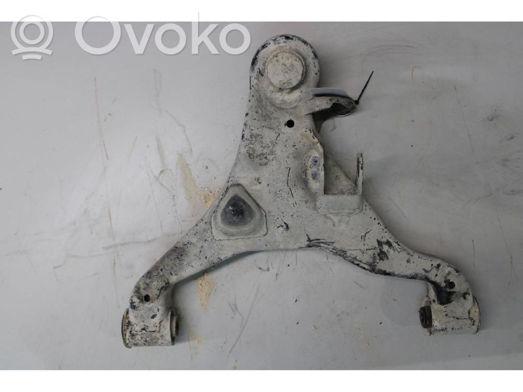 Nissan Navara Braccio di controllo sospensione anteriore inferiore/braccio oscillante