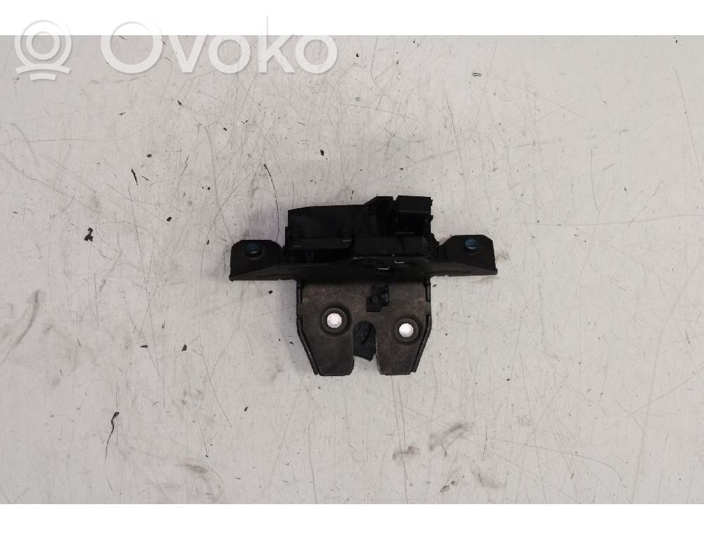Chevrolet Cruze Takaluukun/tavaratilan lukon vastakappale