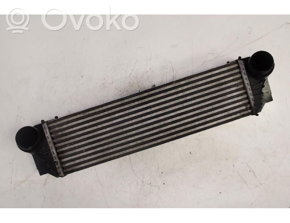 BMW 5 F10 F11 Interkūlerio radiatorius 