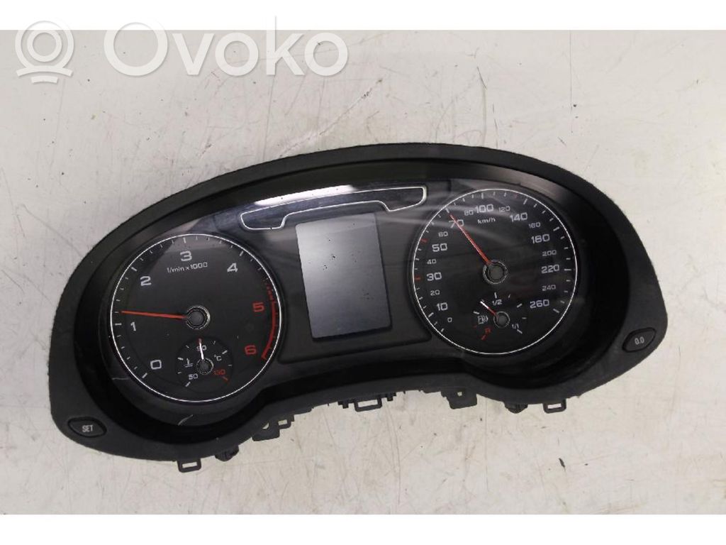 Audi Q3 8U Licznik / Prędkościomierz 