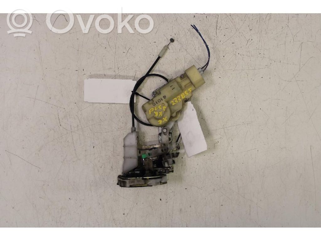 Toyota Yaris Rear door lock 