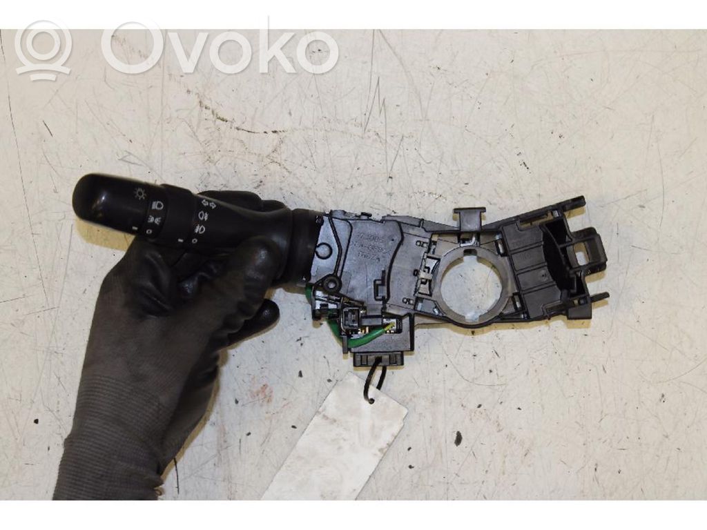 Light switch   CH040,17J088,A463,X32