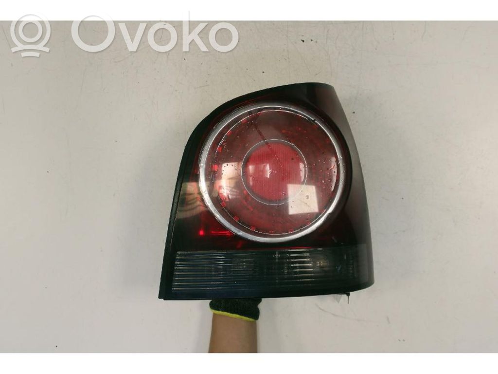 Volkswagen Polo IV 9N3 Lampa tylna 