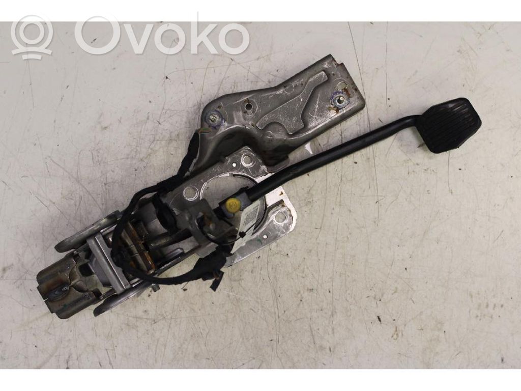 Ford Focus Brake pedal 