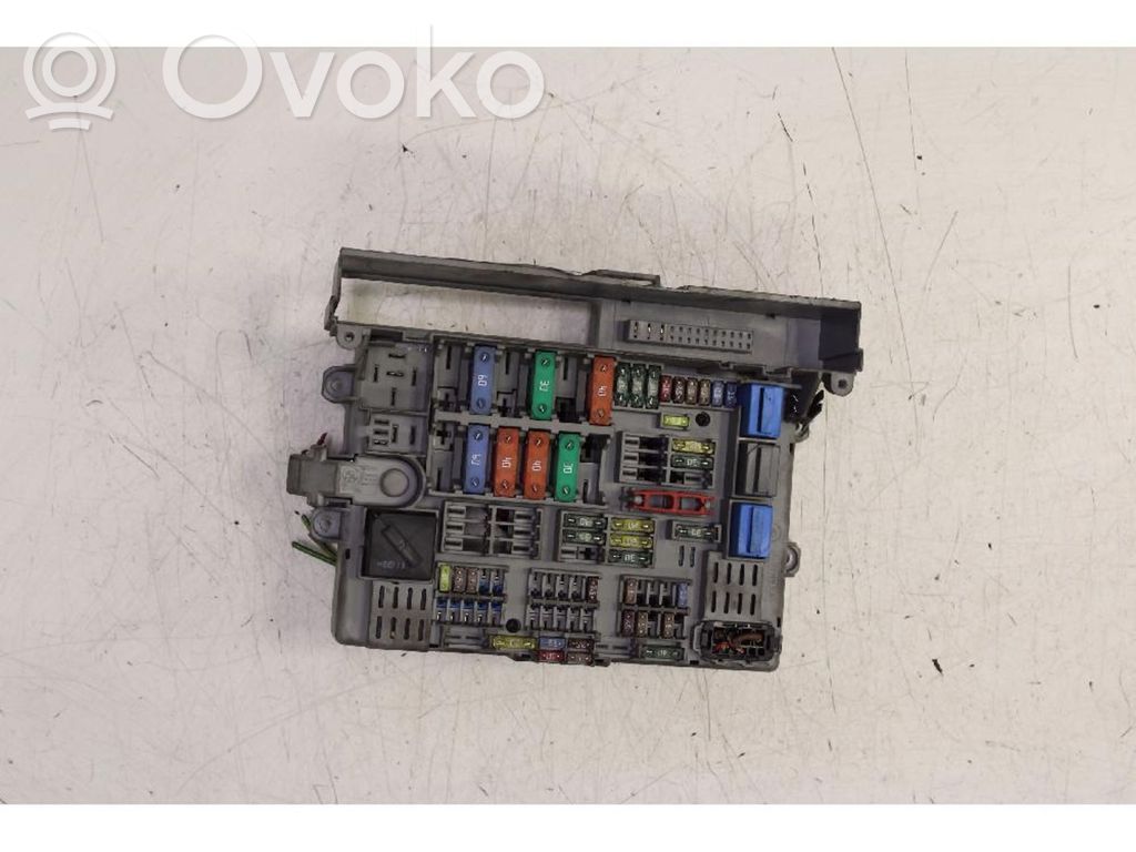 Fuse module   18842000000A,106114,250105,508161,6906613,690661303,78646531,B010095000,BJ3A121625,MS2005D12290102508,SOFTWARE,V1