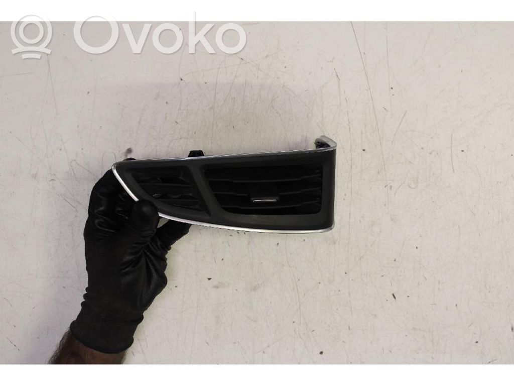 Ford Focus Dash center air vent grill 