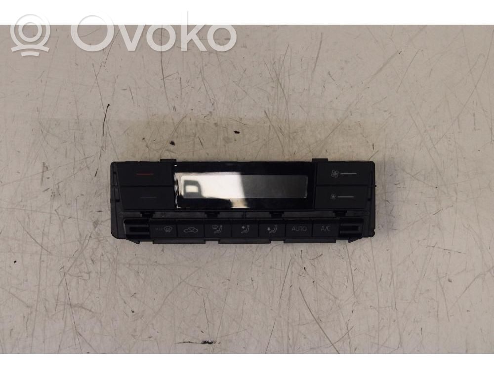 Climate control unit   0004952,0110,02012020,12E907044D,1929,70001,A3C05301,CZ,H07,HW,LL9,MADE,SERIAL,SEVOCK,SOH,VD1