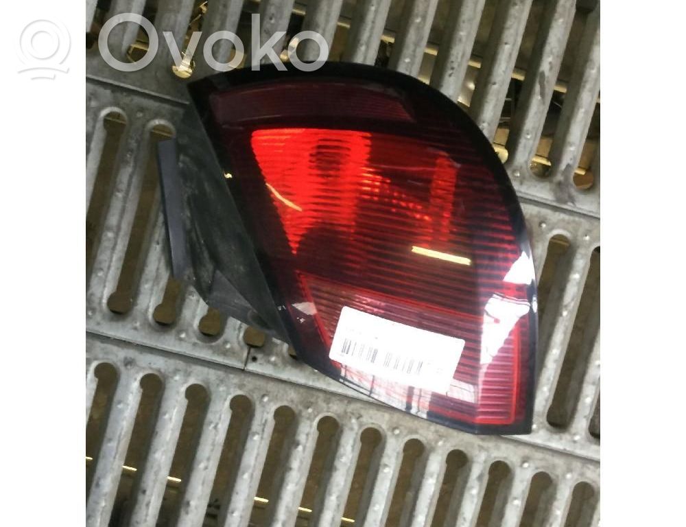 Takavalot   8331A080