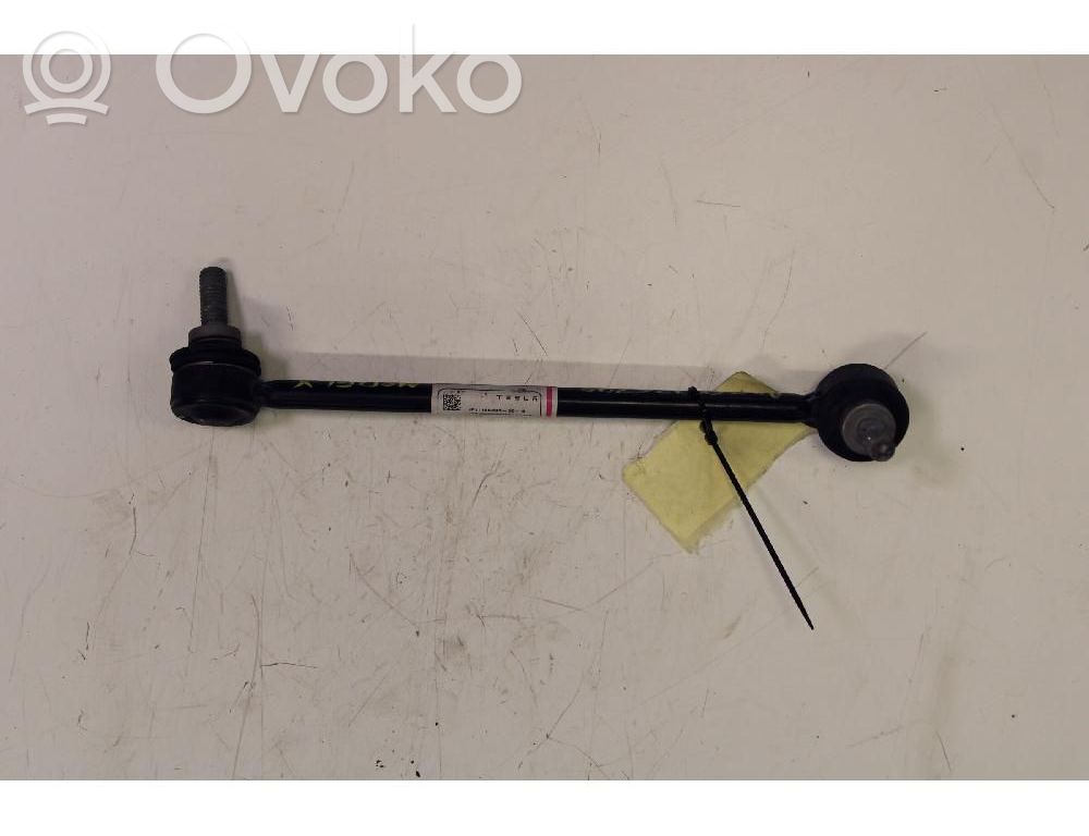 Tesla Model Y Etukallistuksenvaimentajan tanko 