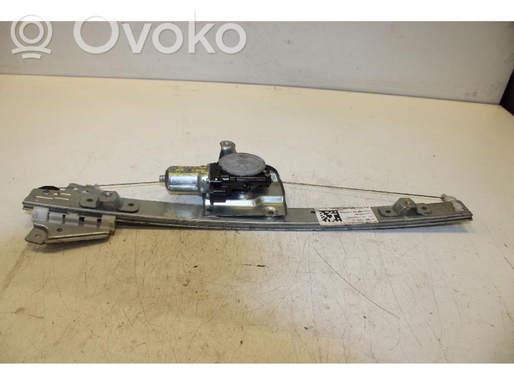 Suzuki Grand Vitara II Front door window regulator with motor 
