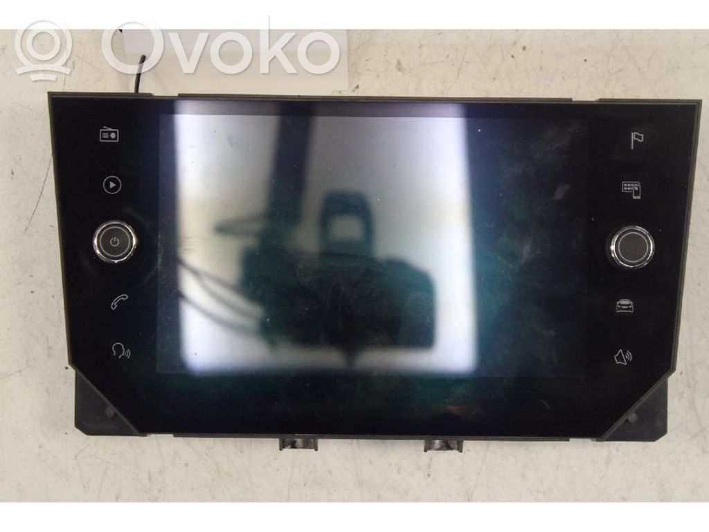 Seat Arona Radio/CD/DVD/GPS head unit 