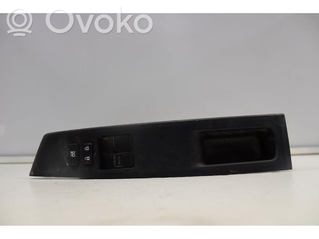 Toyota Yaris Przyciski szyb 