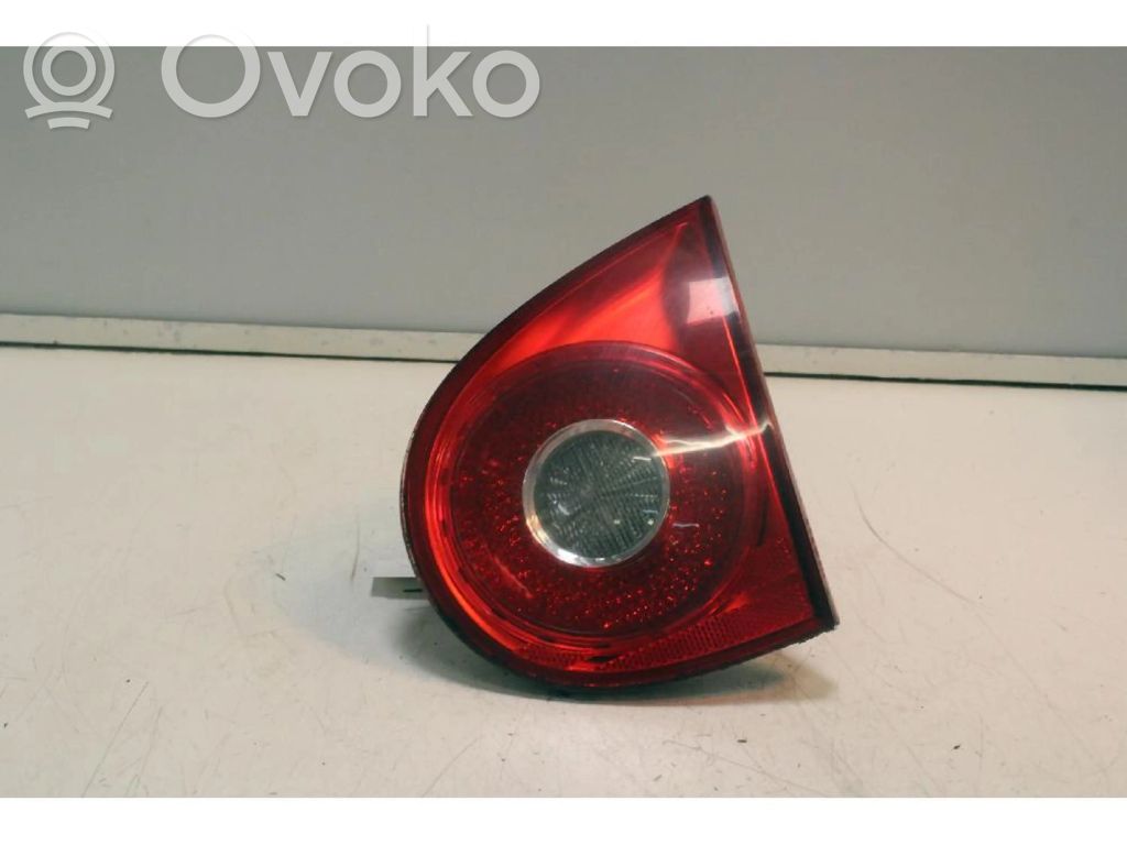 Volkswagen Golf V Luci posteriori del portellone del bagagliaio
