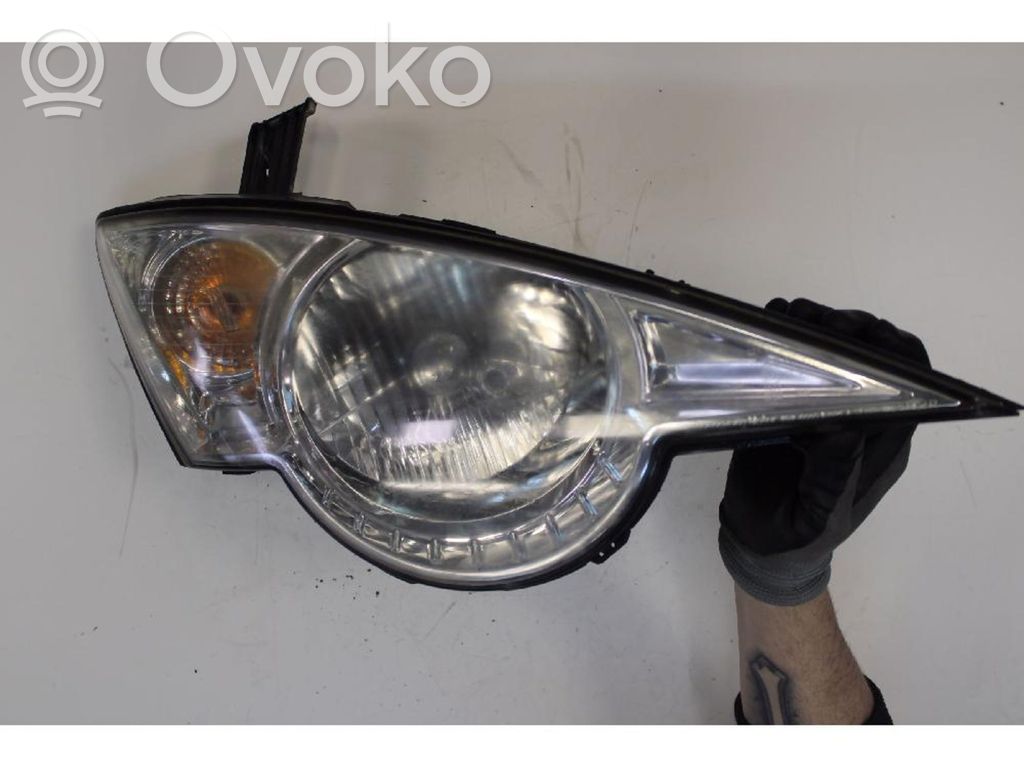 Lampa przednia   8310231203