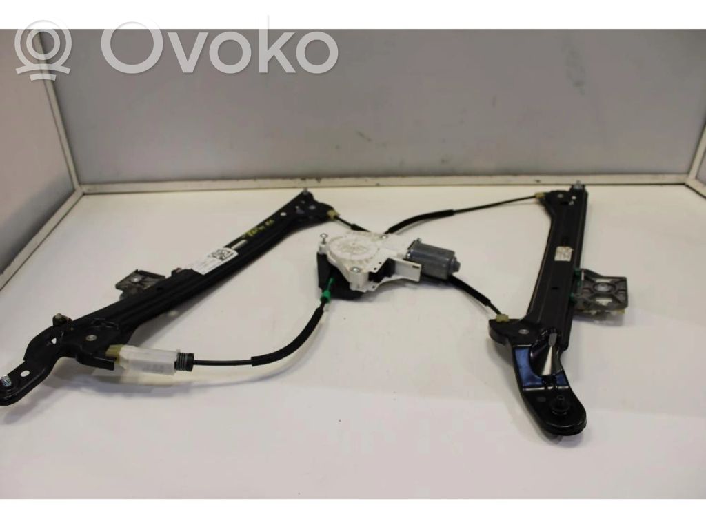Regulador de puerta delantera con motor   8T0959802B