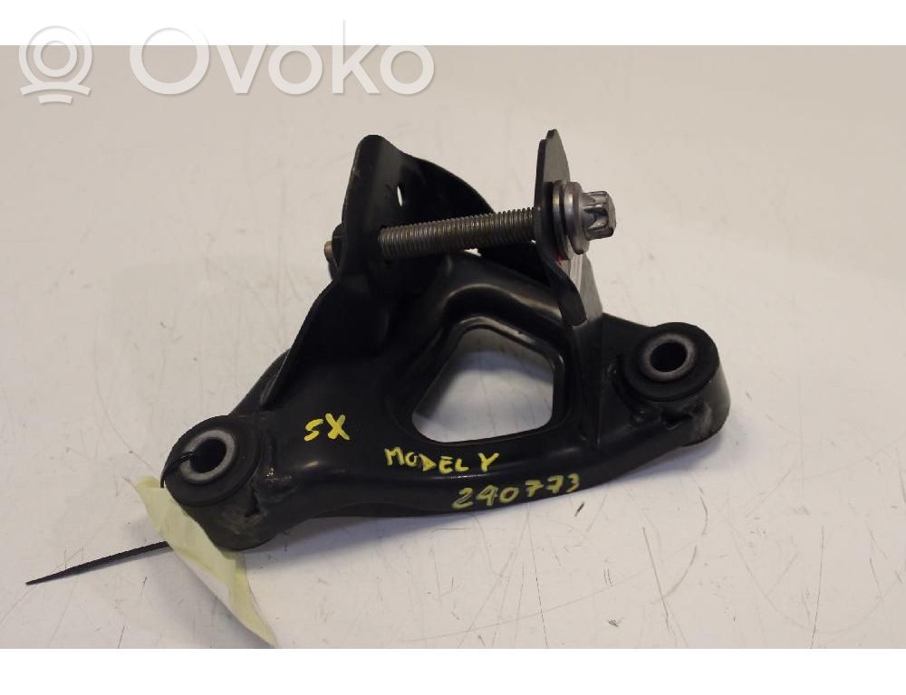 Support de moteur, coussinet   111023300C