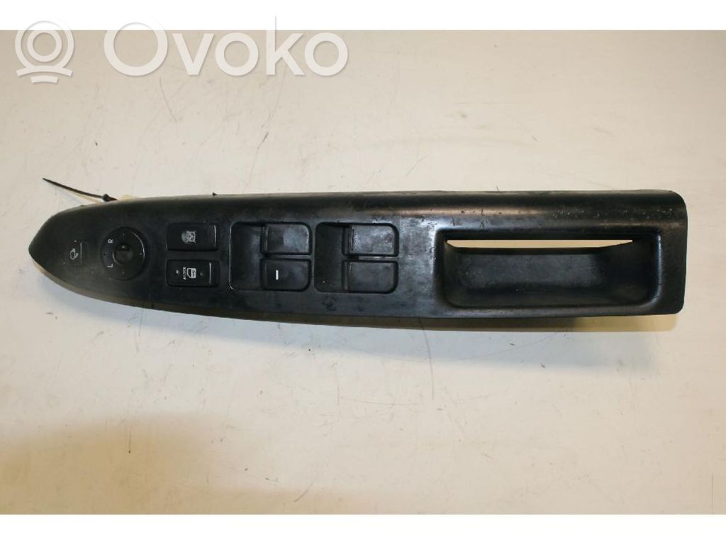 Comutator comandă geamuri electrice   935702K000