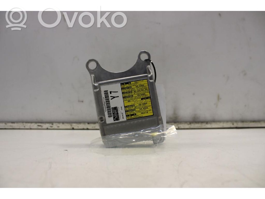 Lexus CT 200H Airbag control unit/module 