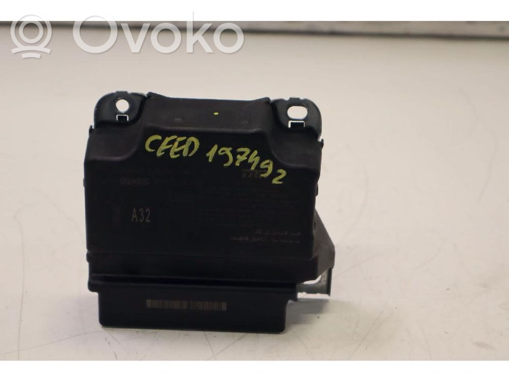 KIA Ceed Airbag control unit/module 