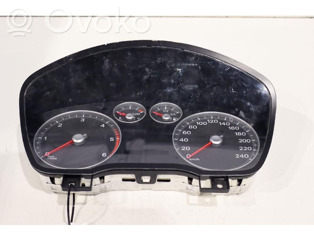 Geschwindigkeitsmesser Cockpit   3M5F10A855A