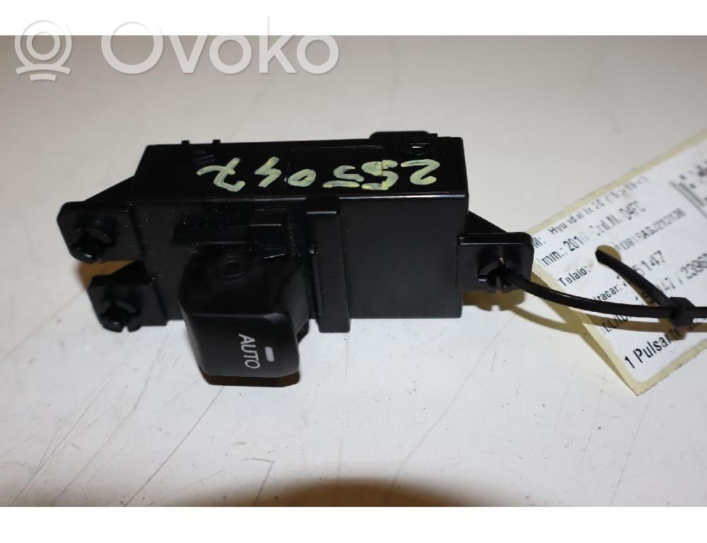 Hyundai ix20 Comutator comandă geamuri electrice 