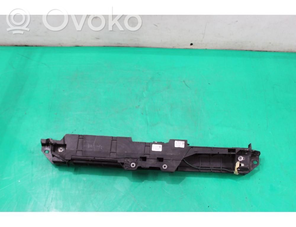 Peugeot 308 Pas przedni 