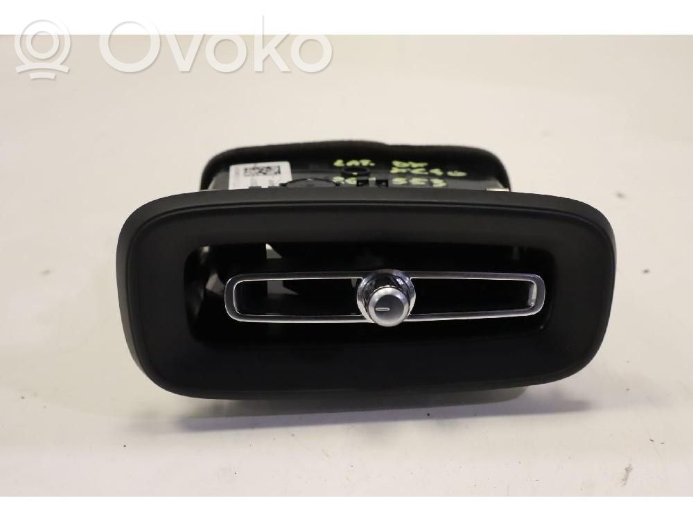 Volvo XC40 Grilă ventilație/ramă laterală bord 