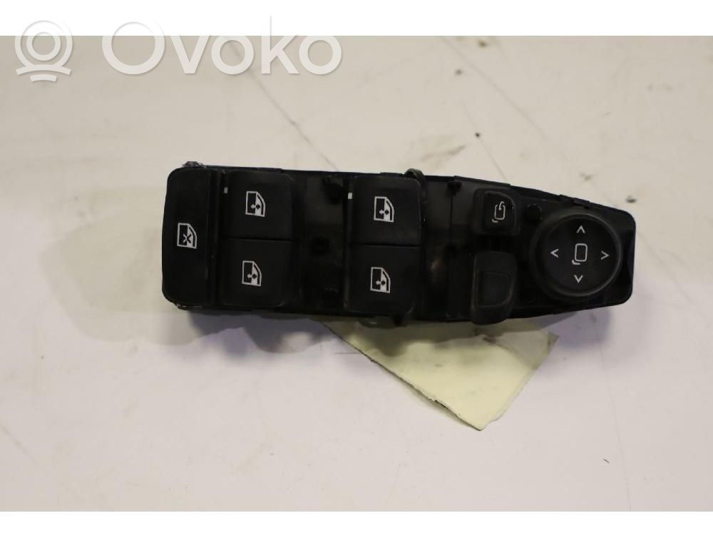 BMW 4 G22 G23 G24 G26 Przyciski szyb 