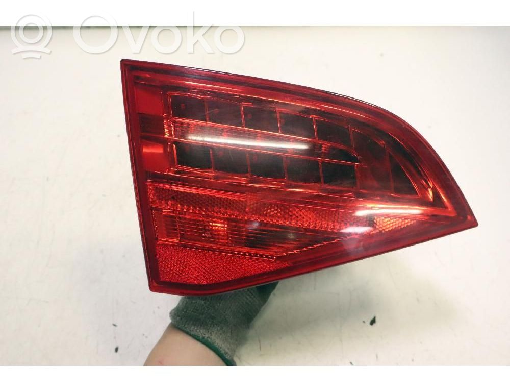 Audi A4 S4 B8 8K Lampă spate în capacul portbagajului 