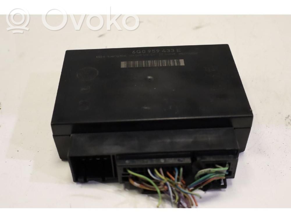 Volkswagen Polo IV 9N3 Unitate/modul de comandă închidere centralizată 