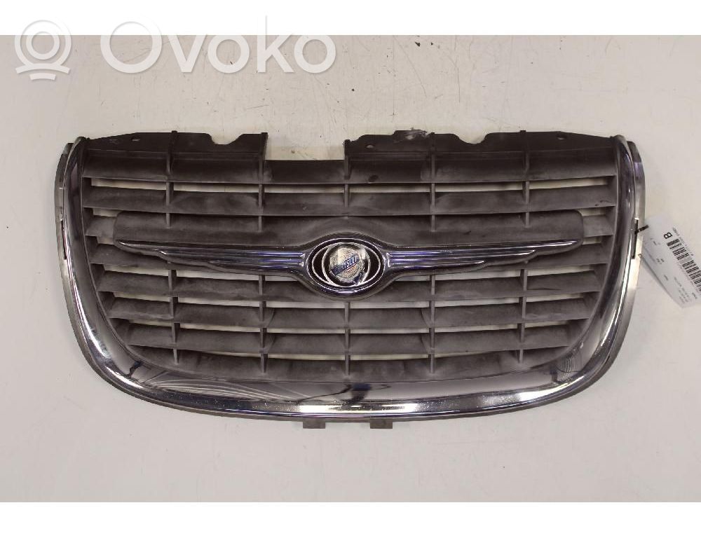 Chrysler 300M Front grill 