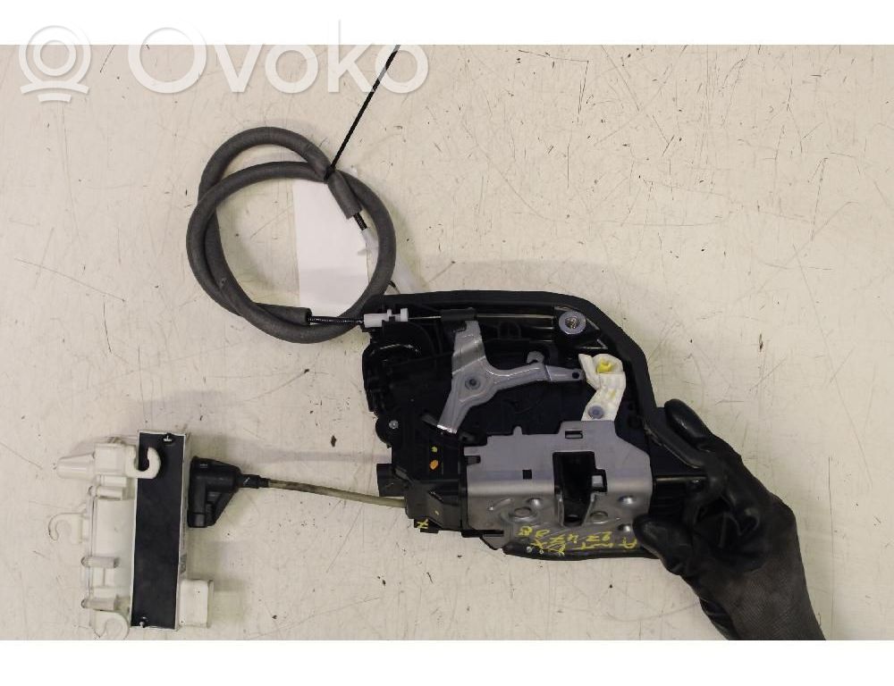 BMW 7 G11 G12 Etuoven lukko 