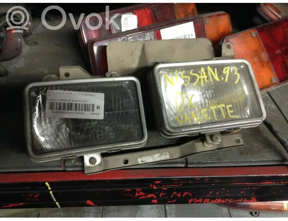 Nissan Vanette Phare frontale 