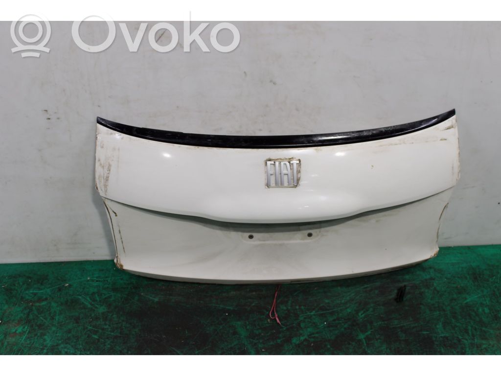 Fiat 500E Couvercle de coffre